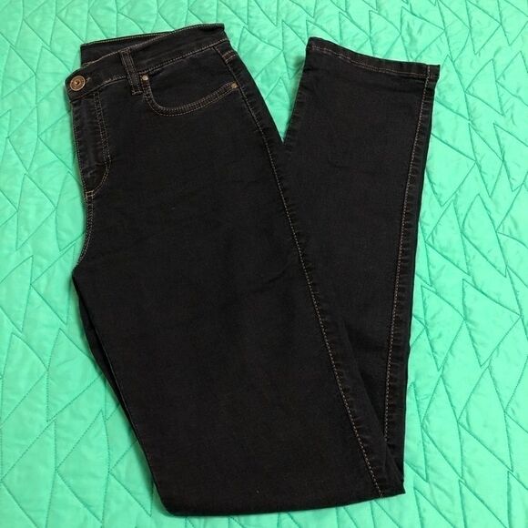 EUC: Emilio Iglesias Jeans - Picture 2 of 7